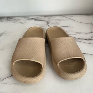 Khaki Cloud Slides Womens Size 8